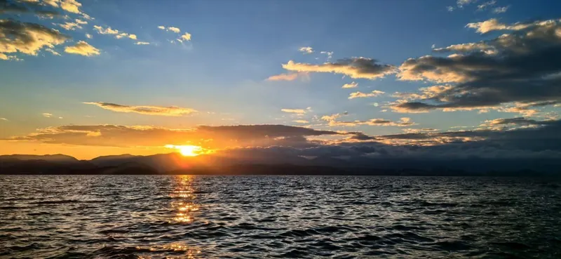 Sunrise over Erhai from Longkan Dock